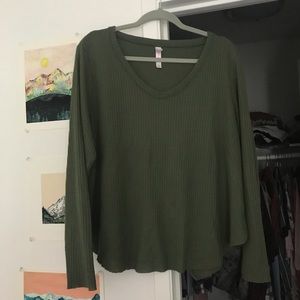 Thermal Henley open back shirt